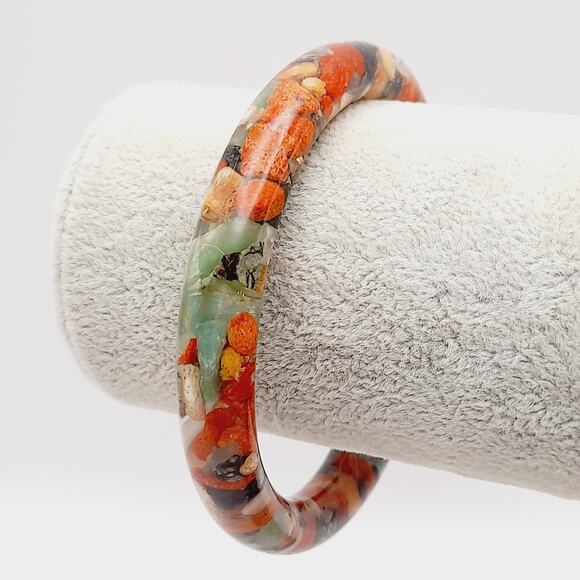 Vintage Transparent Resin Bangle Bracelet Filled With Rock Chips - Picture 10 of 10